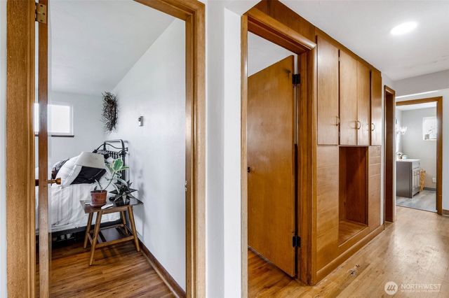 8061 NE Valley Road, Moses Lake, WA 98837