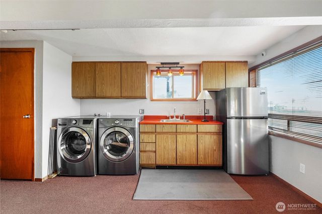 8061 NE Valley Road, Moses Lake, WA 98837