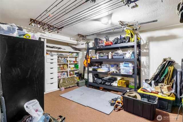 8061 NE Valley Road, Moses Lake, WA 98837