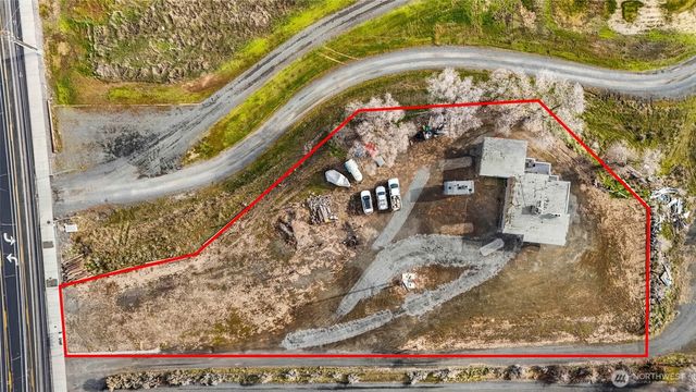 8061 NE Valley Road, Moses Lake, WA 98837