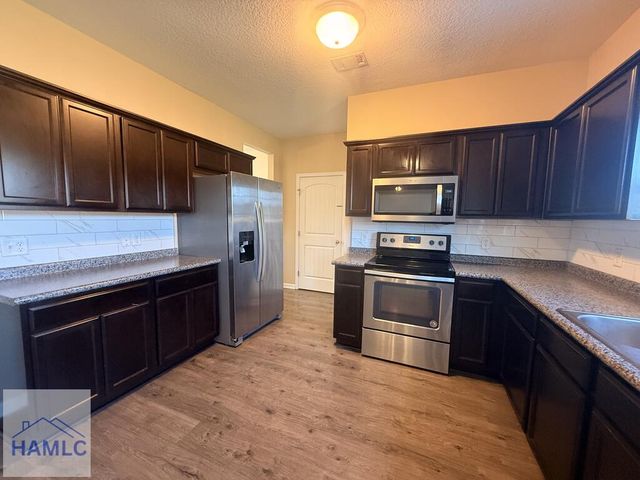 1597 Leaf Court, Hinesville, GA 31313