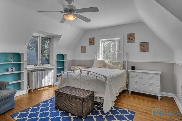 3765 Brookside Road, Ottawa Hills, OH 43606