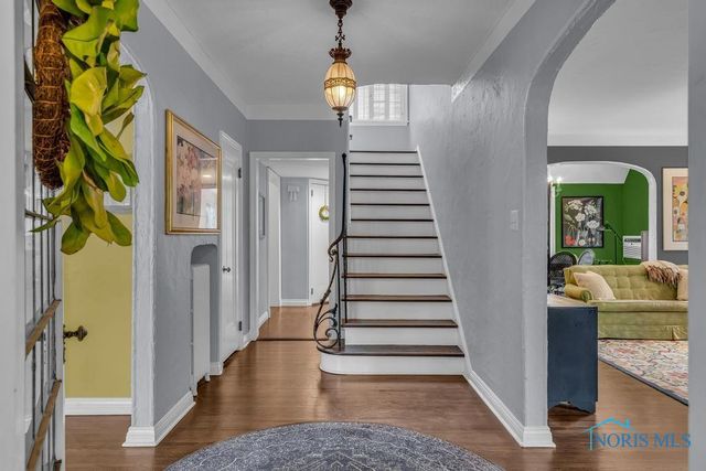 3765 Brookside Road, Ottawa Hills, OH 43606