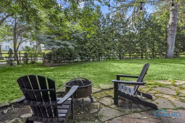 3765 Brookside Road, Ottawa Hills, OH 43606