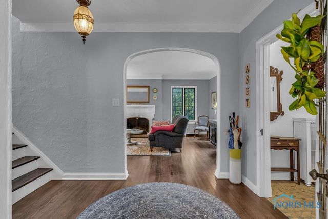 3765 Brookside Road, Ottawa Hills, OH 43606