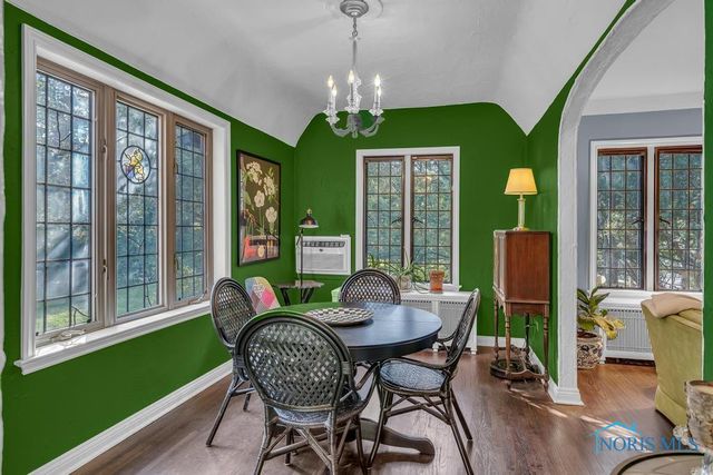 3765 Brookside Road, Ottawa Hills, OH 43606