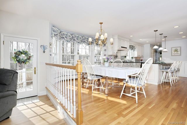 10 Dogwood Lane, West Nyack, NY 10994