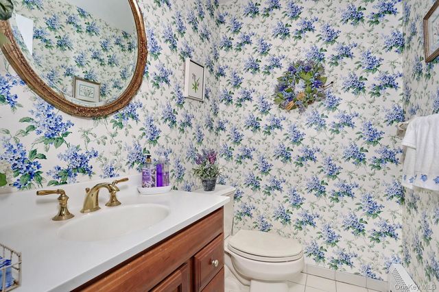 10 Dogwood Lane, West Nyack, NY 10994