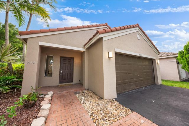 4361 Mahogany Ridge Dr, Weston, FL 33331