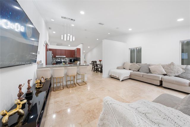 4361 Mahogany Ridge Dr, Weston, FL 33331