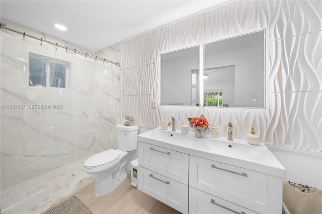 4361 Mahogany Ridge Dr, Weston, FL 33331