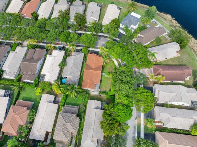 4361 Mahogany Ridge Dr, Weston, FL 33331