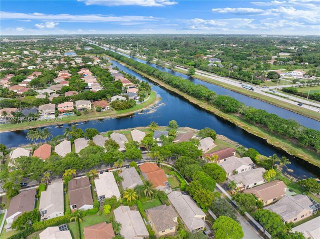 4361 Mahogany Ridge Dr, Weston, FL 33331