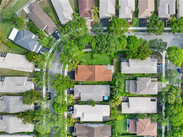 4361 Mahogany Ridge Dr, Weston, FL 33331