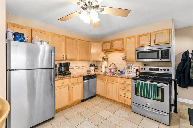 8513 Madison Avenue, Urbandale, IA 50322