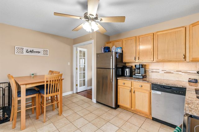 8513 Madison Avenue, Urbandale, IA 50322