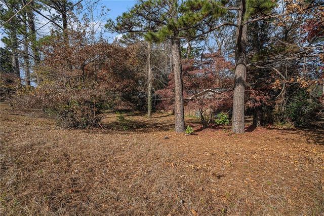 6445 Newborn Drive, Atlanta, GA 30349