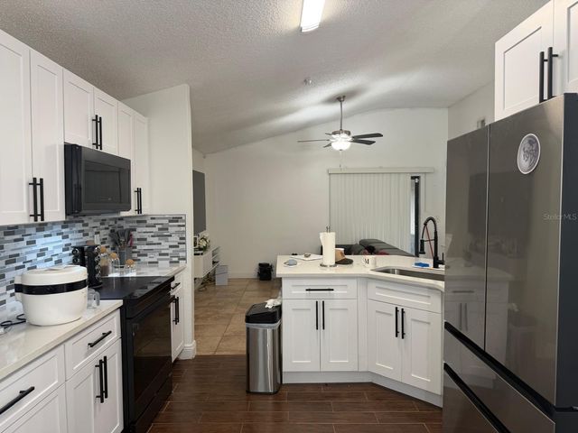 2216 RIDGEMORE DRIVE, Valrico, FL 33594
