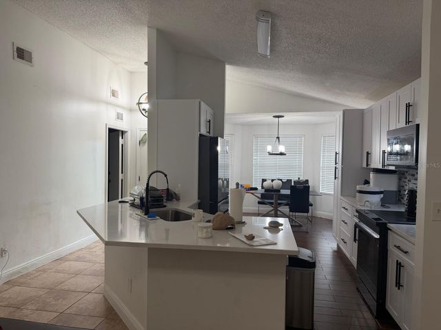 2216 RIDGEMORE DRIVE, Valrico, FL 33594
