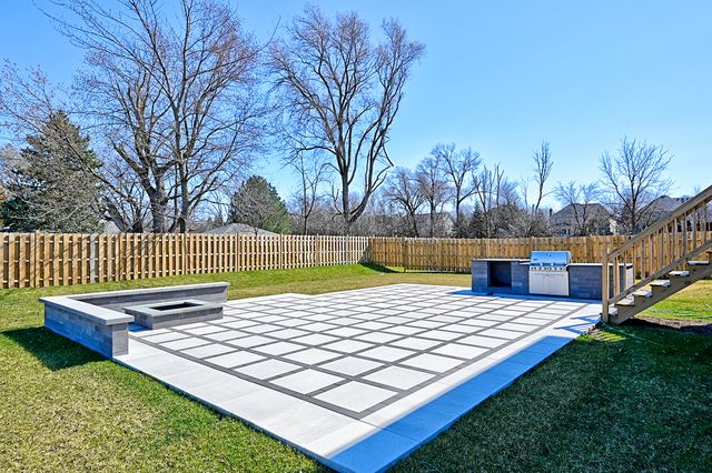 1205 RIDGE Road, Westmont, IL 60559