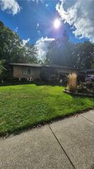 2900 Parmalee Drive, Seven Hills, OH 44131