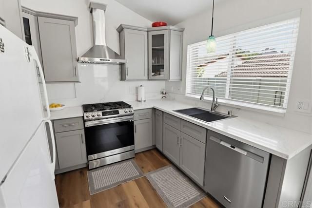 8456 Snow White Drive, El Cajon, CA 92021