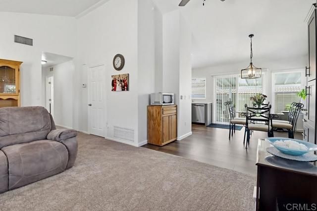 8456 Snow White Drive, El Cajon, CA 92021