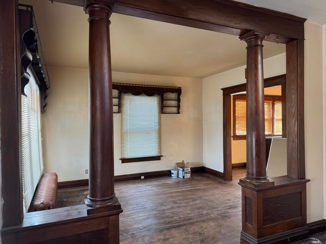 236 Linwood Avenue, Waterloo, IA 50702