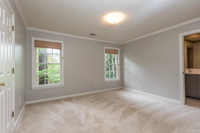 2762 HUNTERS FOREST DR, Germantown, TN 38138