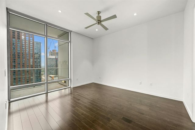 200 Congress Ave 24B, Austin, TX 78701