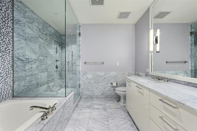 200 Congress Ave 24B, Austin, TX 78701