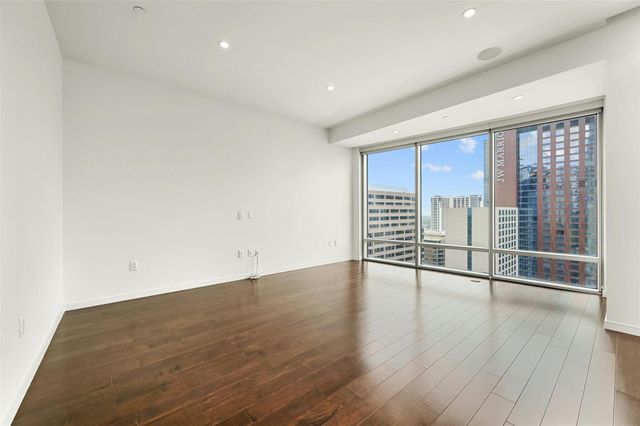 200 Congress Ave 24B, Austin, TX 78701