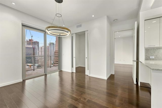 200 Congress Ave 24B, Austin, TX 78701