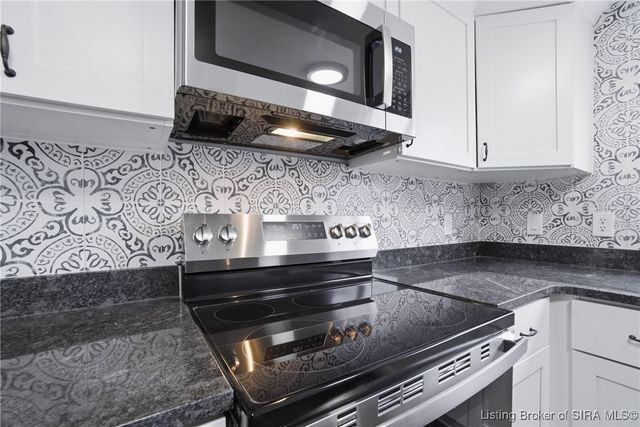 285 Main Street, Charlestown, IN 47111