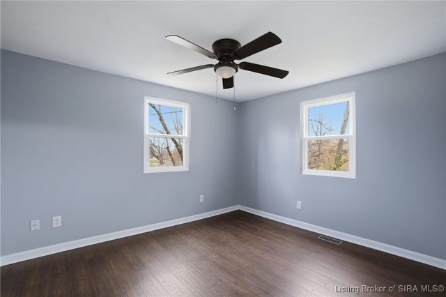 285 Main Street, Charlestown, IN 47111