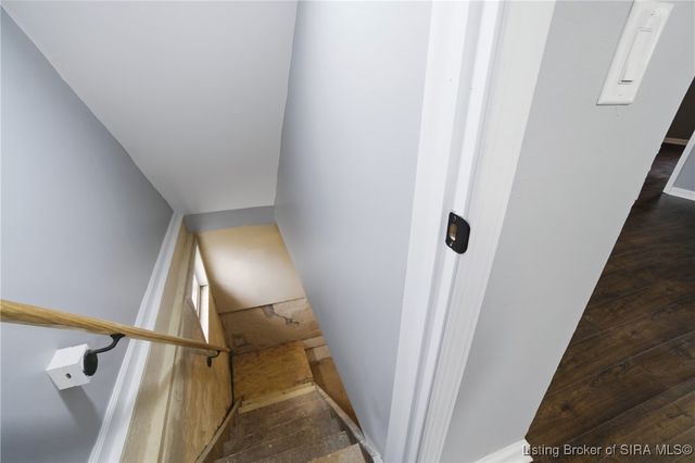 285 Main Street, Charlestown, IN 47111