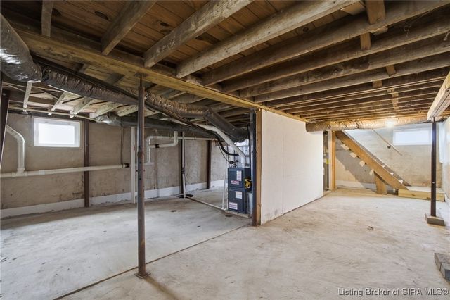 285 Main Street, Charlestown, IN 47111