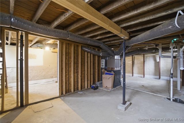 285 Main Street, Charlestown, IN 47111