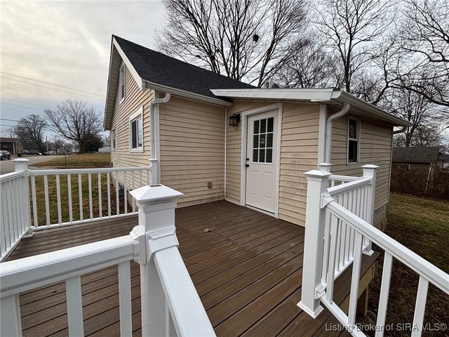 285 Main Street, Charlestown, IN 47111