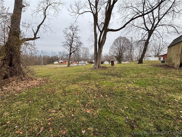 285 Main Street, Charlestown, IN 47111