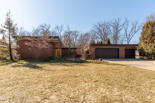 2424 Londonderry Road, Ann Arbor, MI 48104