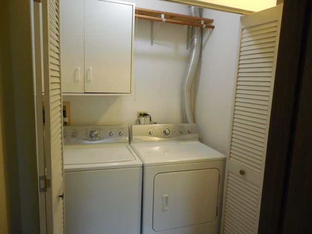 258 Juniper Circle, Streamwood, IL 60107