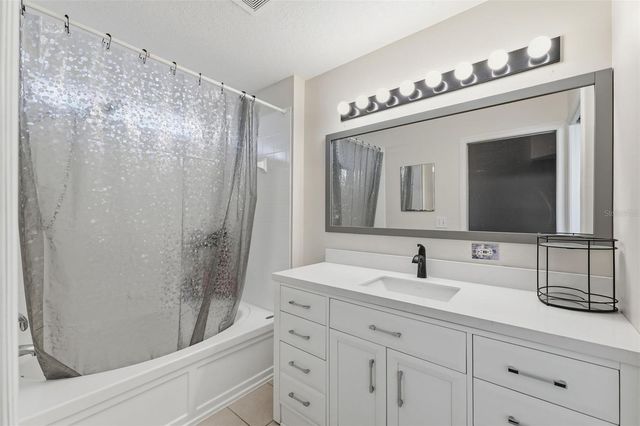 302 SUMMER SAILS DRIVE, Valrico, FL 33594