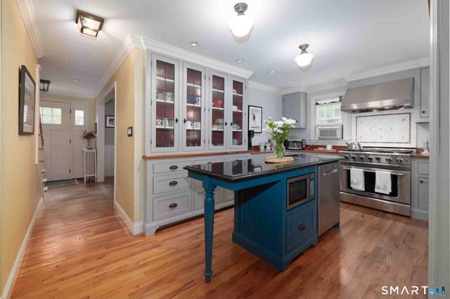 16 Barnes Hill Road, Burlington, CT 06013