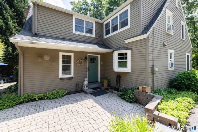 16 Barnes Hill Road, Burlington, CT 06013