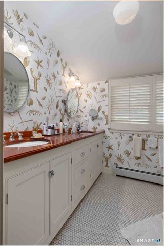 16 Barnes Hill Road, Burlington, CT 06013