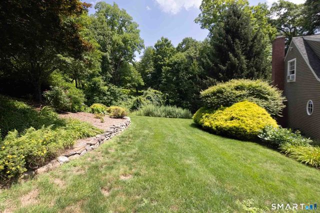 16 Barnes Hill Road, Burlington, CT 06013