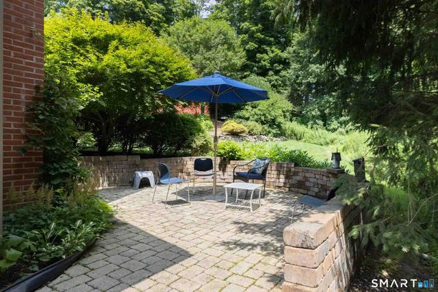 16 Barnes Hill Road, Burlington, CT 06013