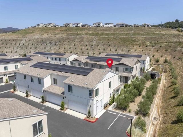 35103 Vine Place, Fallbrook, CA 92028