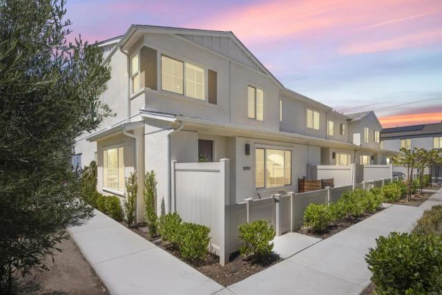 35103 Vine Place, Fallbrook, CA 92028